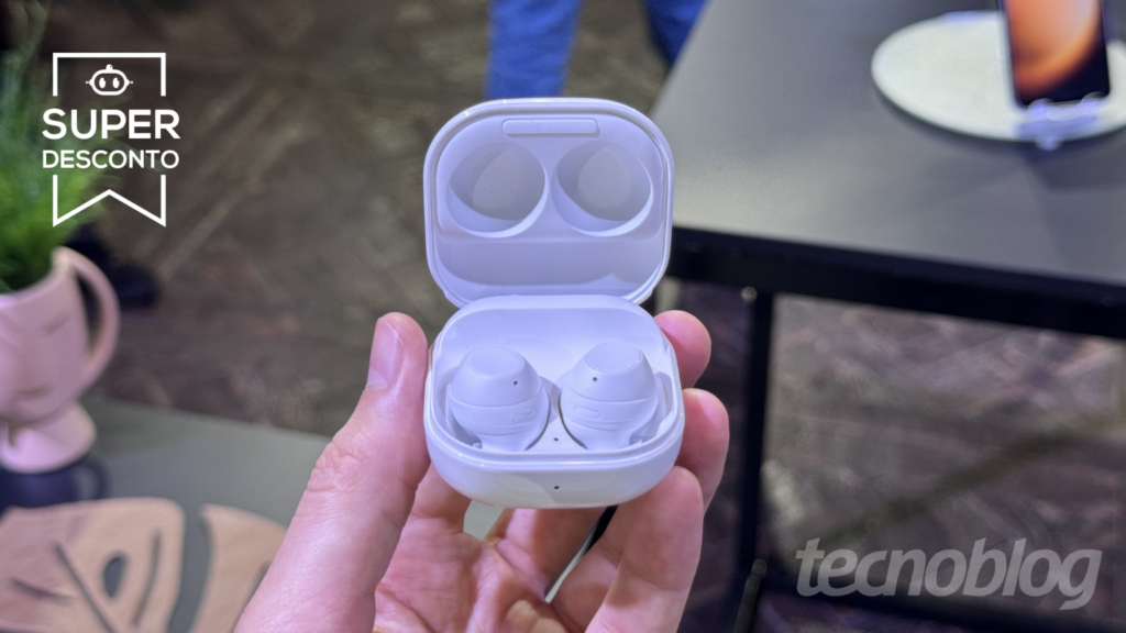Galaxy Buds FE fica 62% mais barato em oferta no Magalu e tem Galaxy AI • Tecnoblog