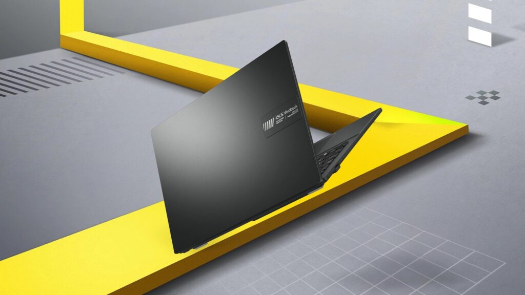 ASUS VivoBook Go 15 em oferta por R$ 1.660 com chip AMD Ryzen, SSD e mais