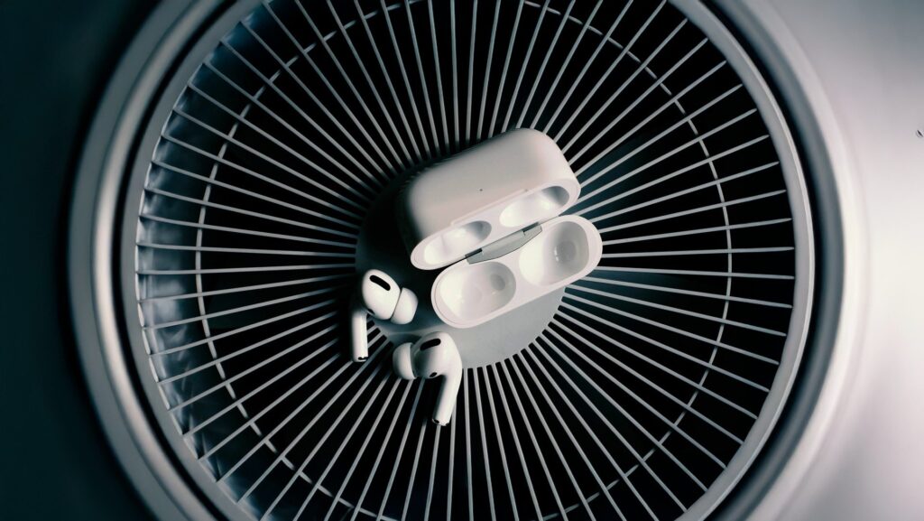 AirPods Pro 3: evidências em códigos reforçam existência de novo fone premium da Apple