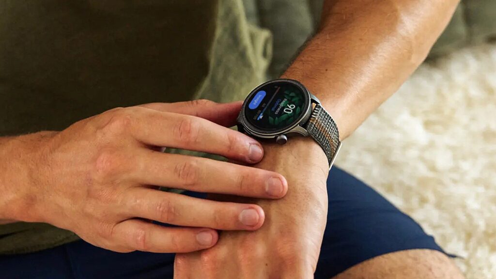 Amazfit Balance: relógio inteligente com design premium por R$ 1.259 em até 10 vezes